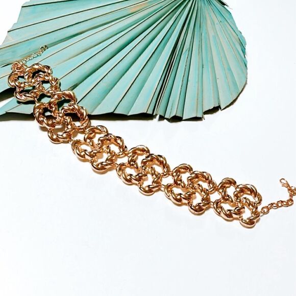 Geo twist gold necklace S194 - Picture 2 of 3